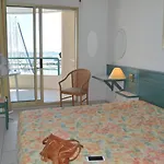 Vakantiehuis Frejus: Appt 2p, 5 Pers, Piscine, A 150m, Parking, Animaux Ok - Fr-1-226a-357