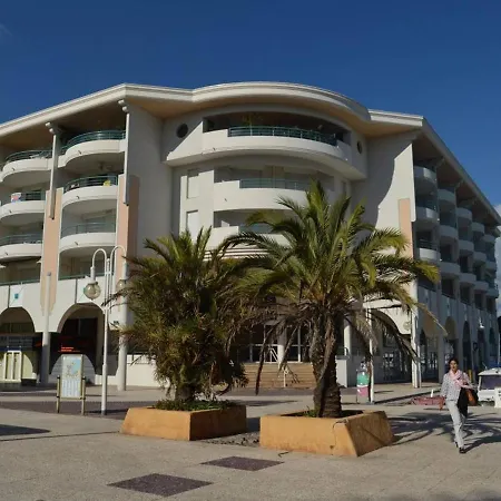 Frejus: Appt 2p, 5 Pers, Piscine, A 150m, Parking, Animaux Ok - Fr-1-226a-357 펜션 *