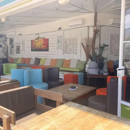 Frejus: Appt 2p, 5 Pers, Piscine, A 150m, Parking, Animaux Ok - Fr-1-226a-357