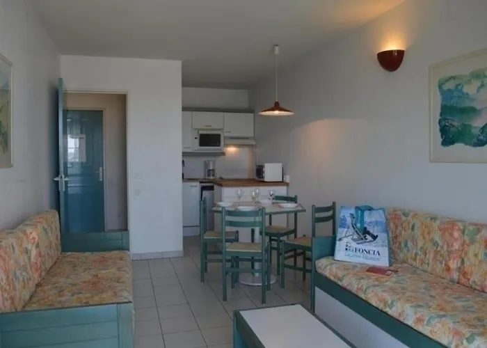 Frejus: Appt 2p, 5 Pers, Piscine, A 150m, Parking, Animaux Ok - Fr-1-226a-357 بيت للعطل Fréjus