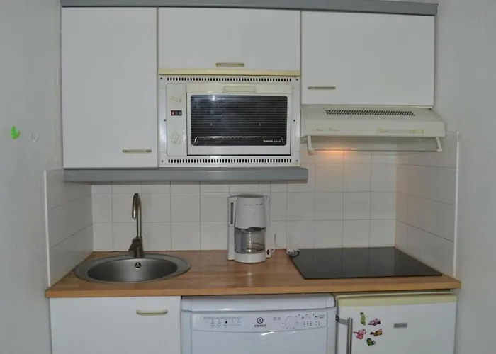 펜션 Frejus: Appt 2p, 5 Pers, Piscine, A 150m, Parking, Animaux Ok - Fr-1-226a-357 Fréjus